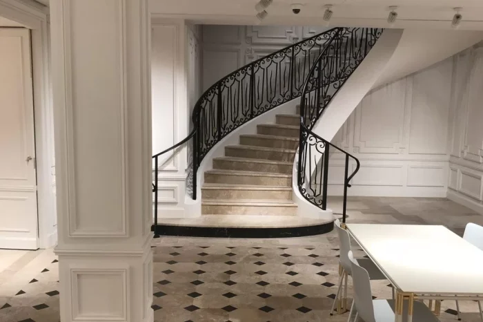 BALMAIN, Parigi (Francia)