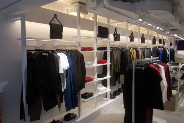 GUESS, Rue Neuve, Bruxelles (Belgio) 7