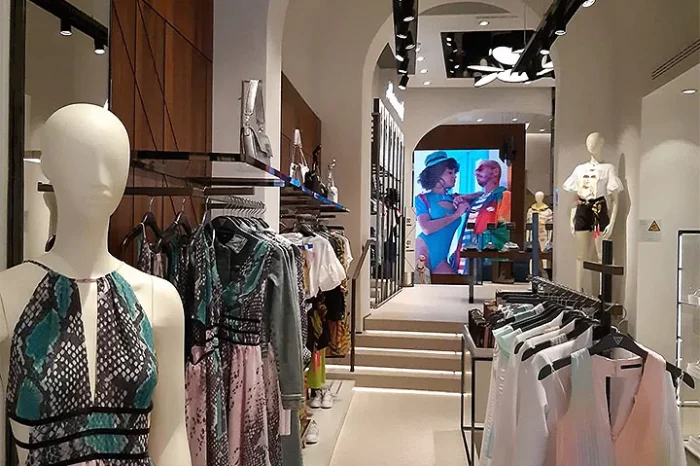 GUESS, Via Speziali (Firenze) 5
