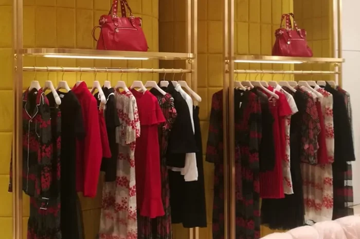 RED VALENTINO, Emaar Dubai Mall, Dubai (UAE) 2
