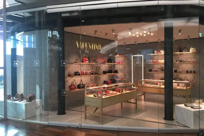 VALENTINO, Aeroporto Marco Polo Tessera, Venezia (Italia)