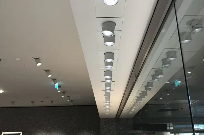 VALENTINO, Aeroporto Monaco di Baviera (Germania) 5