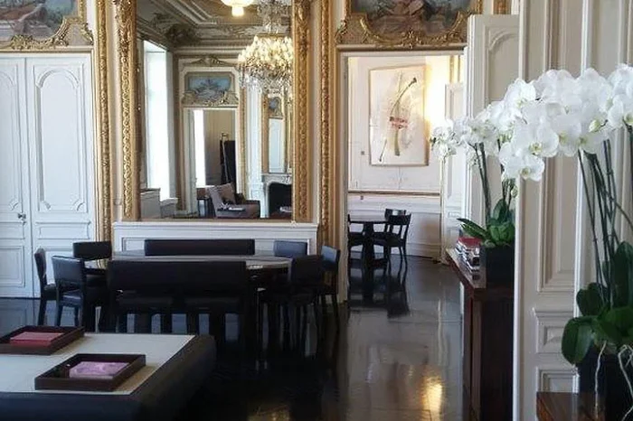 VALENTINO, Place Vendôme, Parigi (Francia) 6