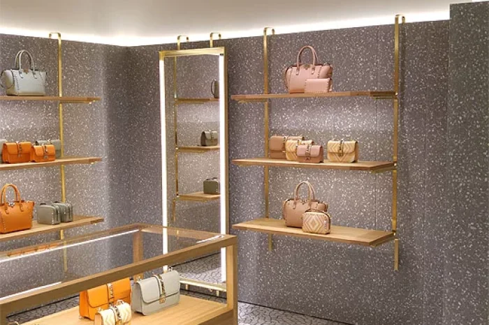 VALENTINO, Yas Mall, Abu Dhabi (UAE) 12