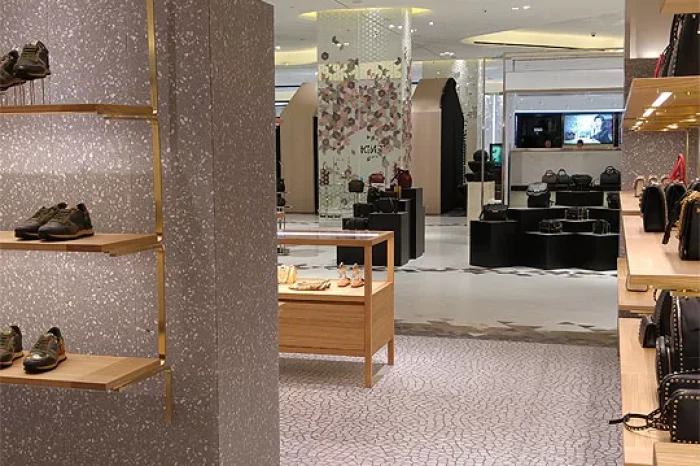 VALENTINO, Yas Mall, Abu Dhabi (UAE) 5
