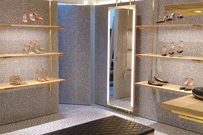 VALENTINO, Yas Mall, Abu Dhabi (UAE) 9